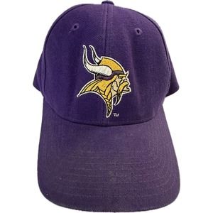 Vintage 90s Minnesota Vikings Embroidered Purple Wool Blend Snapback VTG